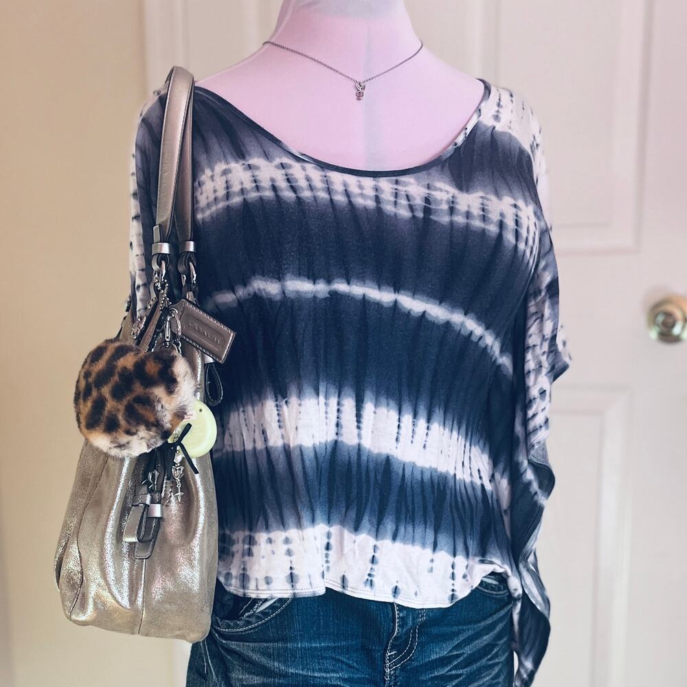BCBGmaxazria | Blue + White Tie Dye Stripe Slinky Dolman Sleeve Top | XS